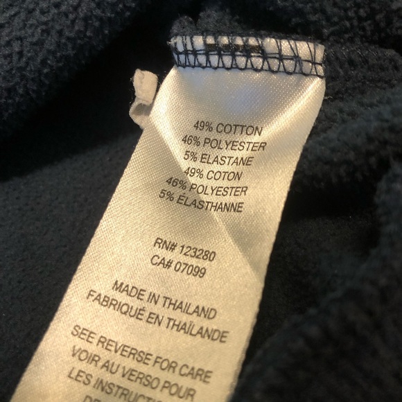 Travis Mathew Navy Blue 1/4 Zip Golf Sweater Mens Size Large Spot On Sleeve - Picture 9 of 13